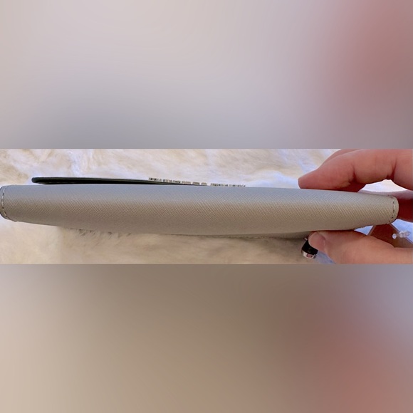 MK! Trifold Leather Wallet/Ash Gray/Jet Set Travel - Picture 12 of 16